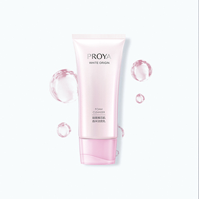 非凡国际芯肌晶采洁面乳